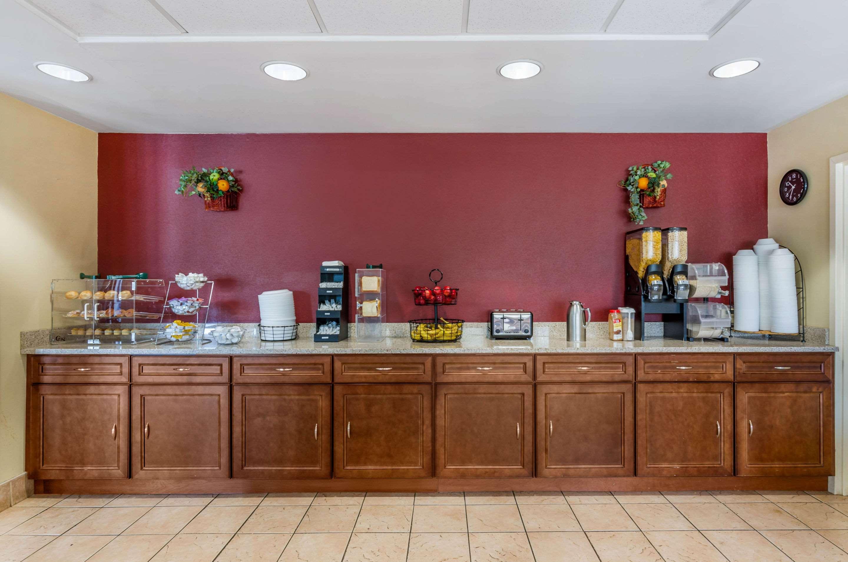 Comfort Inn & Suites Troutville - Roanoke North - Daleville Exterior foto