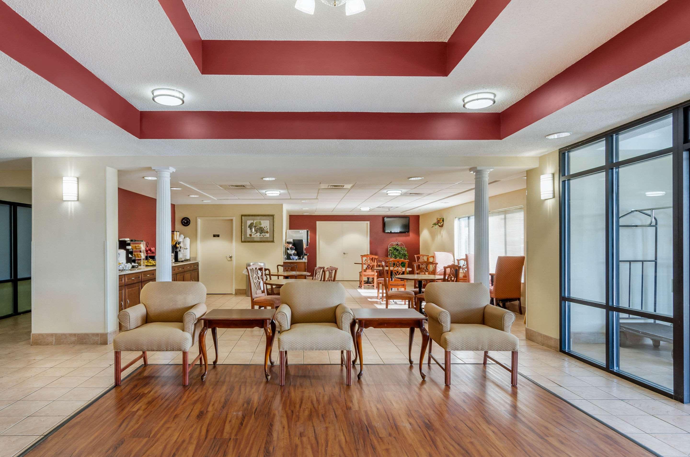 Comfort Inn & Suites Troutville - Roanoke North - Daleville Exterior foto
