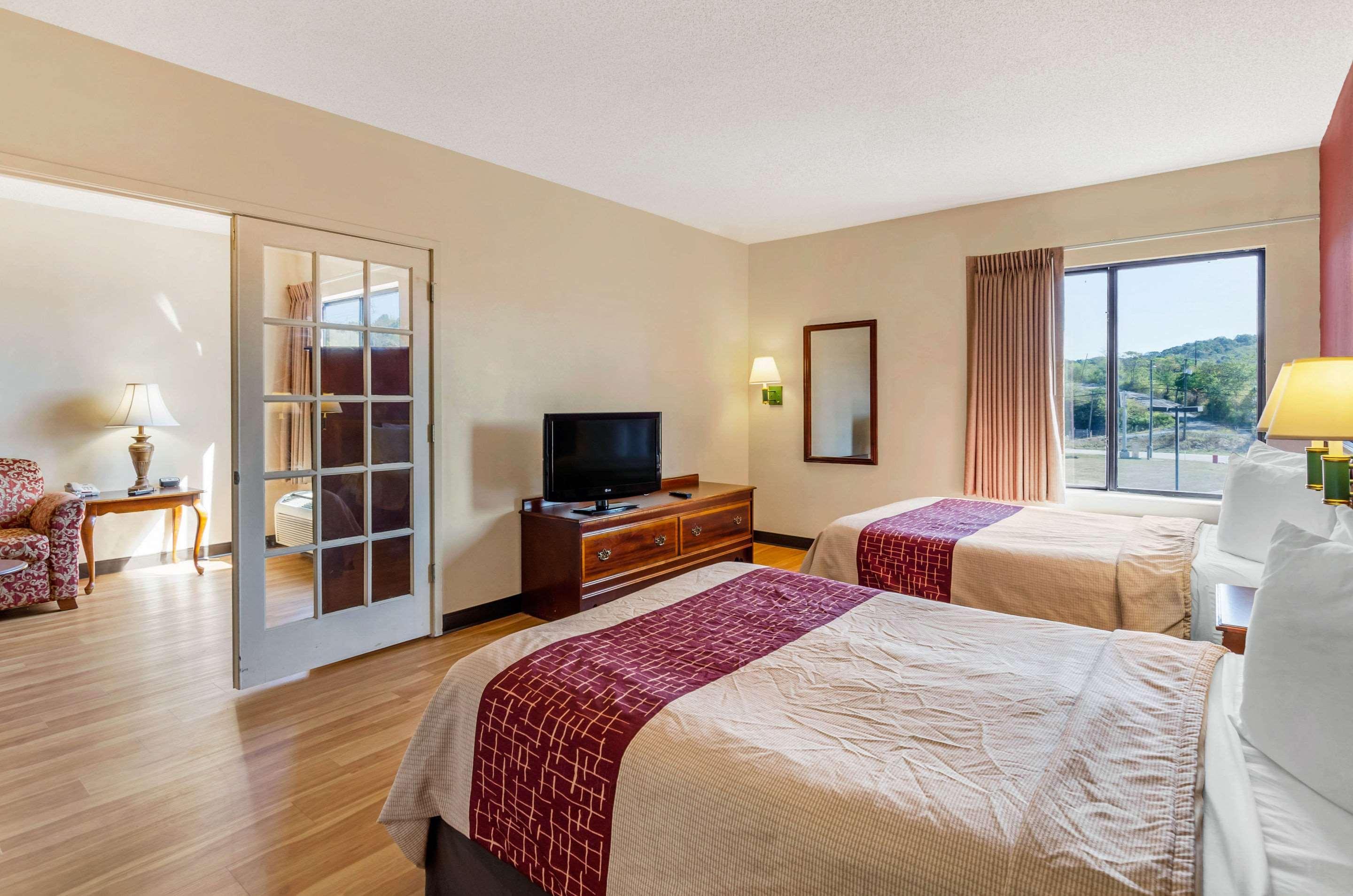 Comfort Inn & Suites Troutville - Roanoke North - Daleville Exterior foto